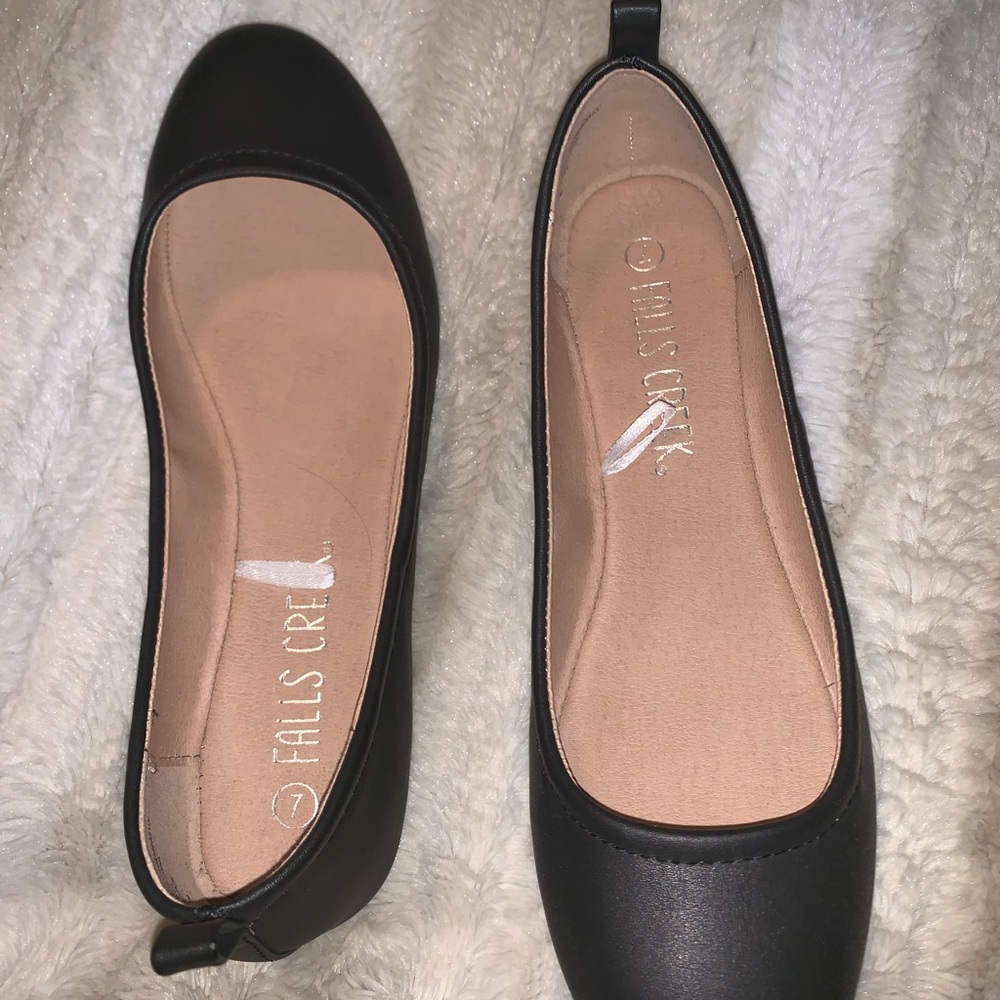 Cute & Simple black flats